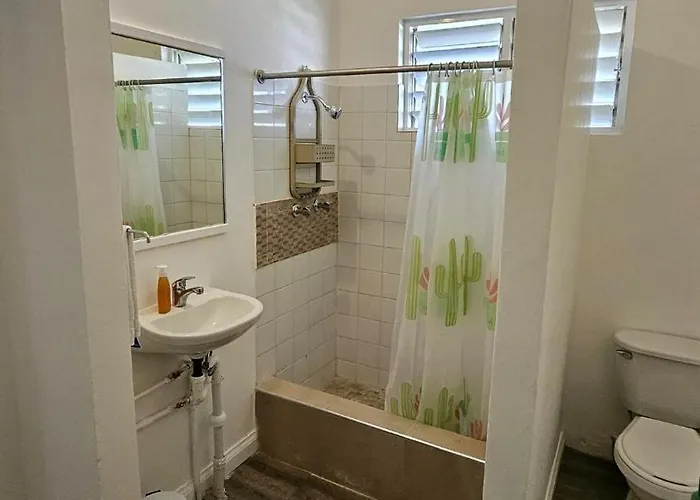 Apt, Natural And Pool G199a Montego Bay