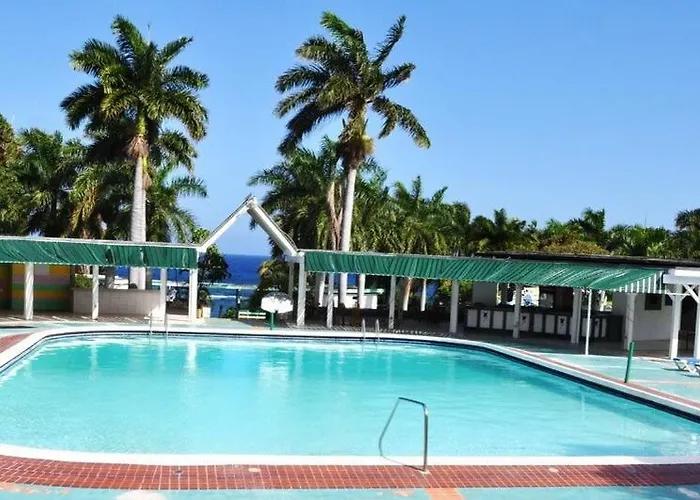 Apt, Natural And Pool G199a * Montego Bay