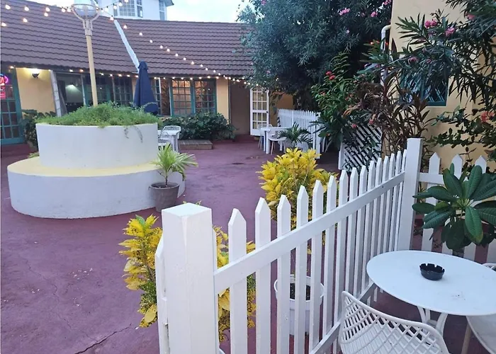 Apt, Natural And Pool G199a * Montego Bay
